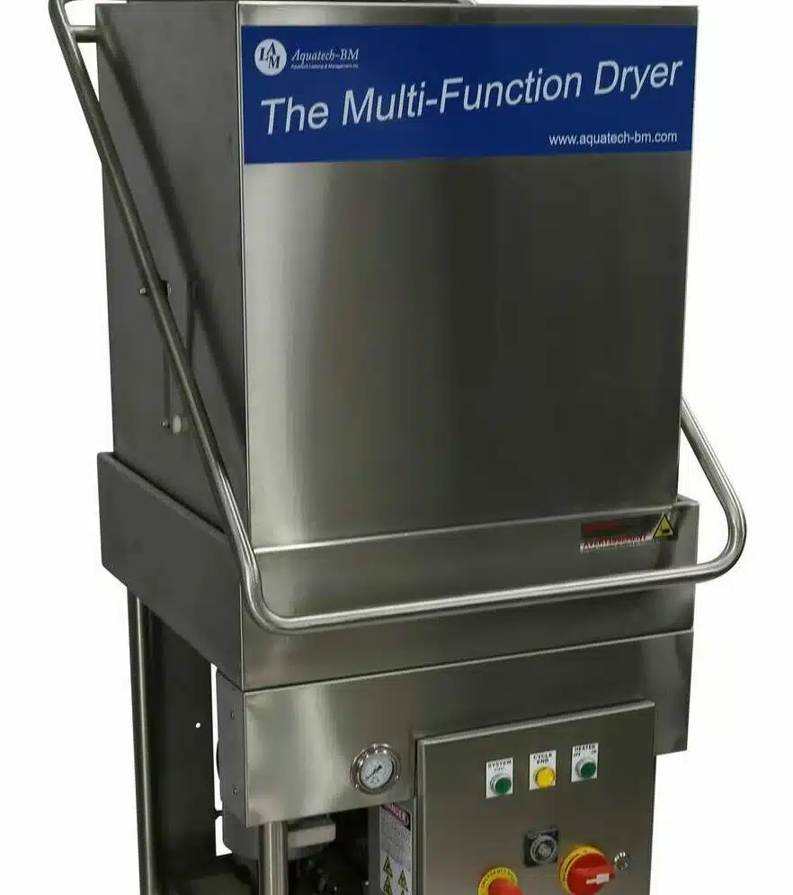 Multifuncional dryer with hot heat through nozzles