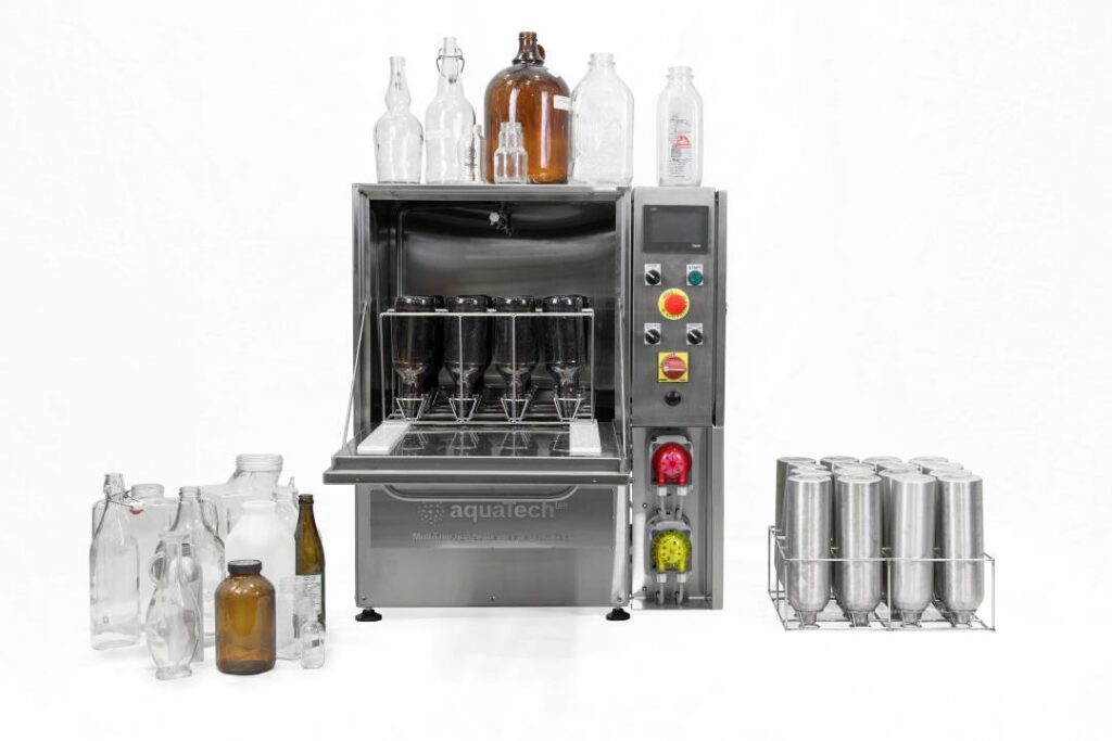 Commercial bottle cleaning machine for bottles and recipients